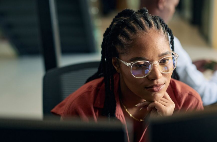 UK rolls out free AI training, but will it save your job?