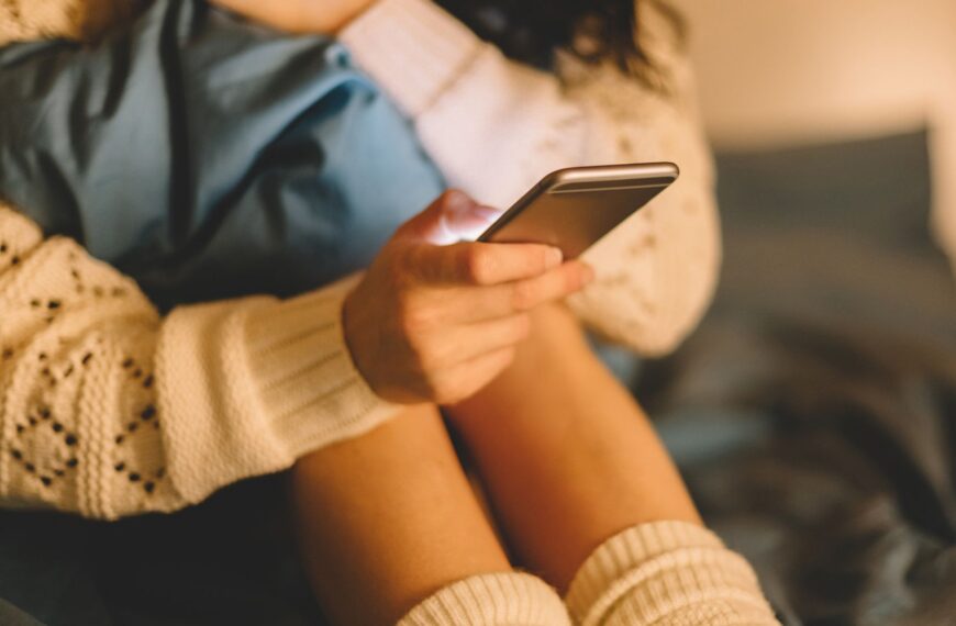 ‘Strong case’ for social media ban on children, says home secretary – but police won’t be involved