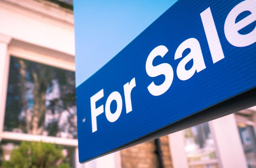 Money Problem: ‘We can’t sell our house – and it’s our neighbour’s fault’