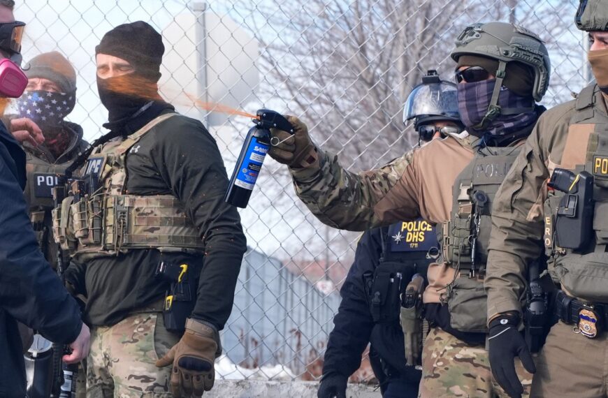 US judge orders restrictions on ICE agents’ tactics towards peaceful protesters in Minneapolis