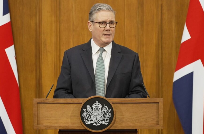 Trade war ‘not the right way to resolve our differences’, says Sir Keir Starmer