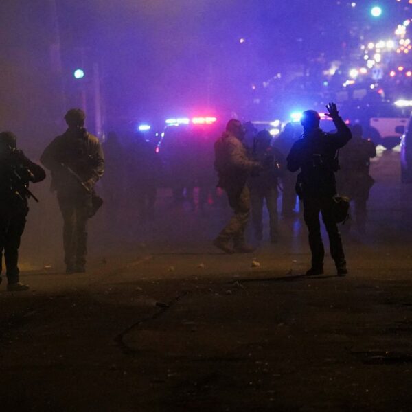 Minneapolis: Clashes in US city after second ICE shooting in space of week