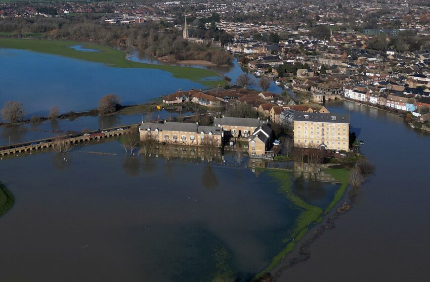 Man dies after lorry crashes into river in New Forest during Storm Chandra