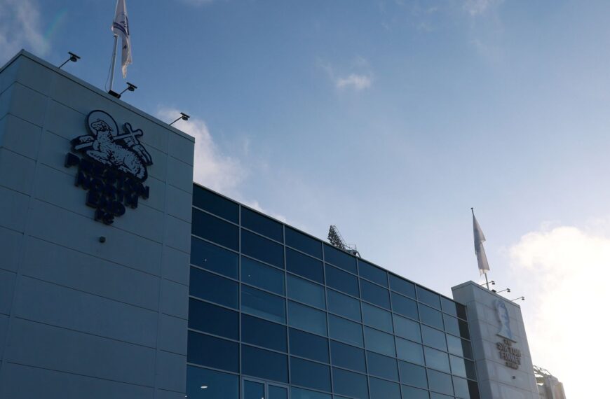 Championship club Preston North End FC holds talks with Chelsea suitor