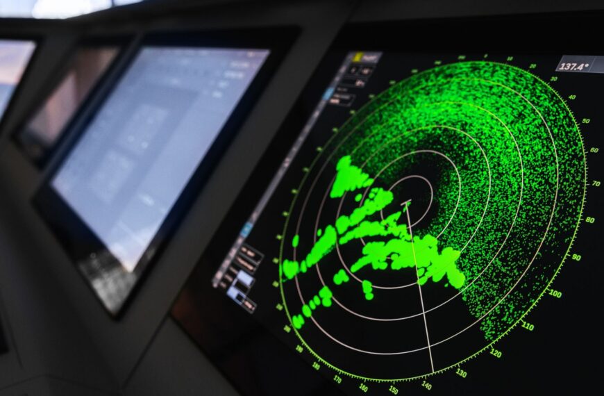 Jamming of ship navigation systems poses ‘real risk to life’, experts warn