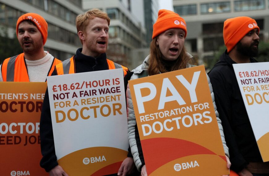 Resident doctors vote to continue industrial action for another six months