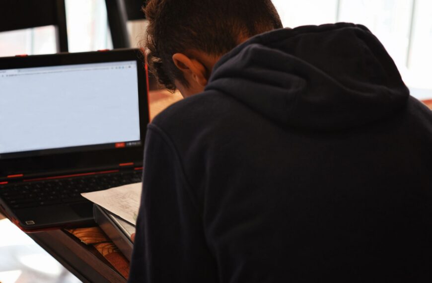 More suspended pupils to stay in school under new government behaviour rules