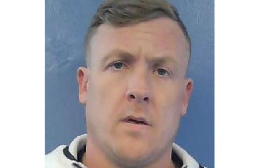 Manhunt after convicted robber serving years-long sentence absconds from prison