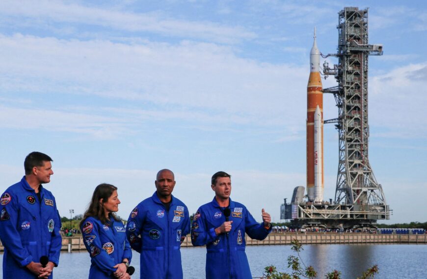 NASA says moon mission could be delayed after discovering rocket fault