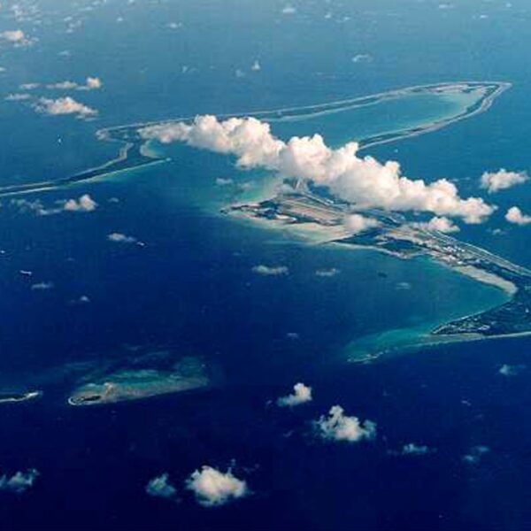 Trump grudgingly supports Starmers Chagos deal