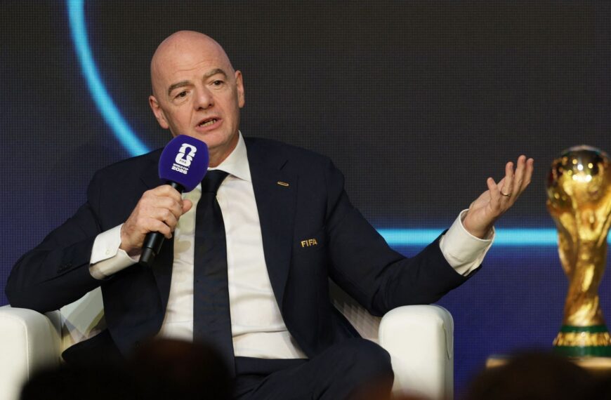 Ukraine hits out at ‘infantile’ FIFA boss for considering lifting Russia ban