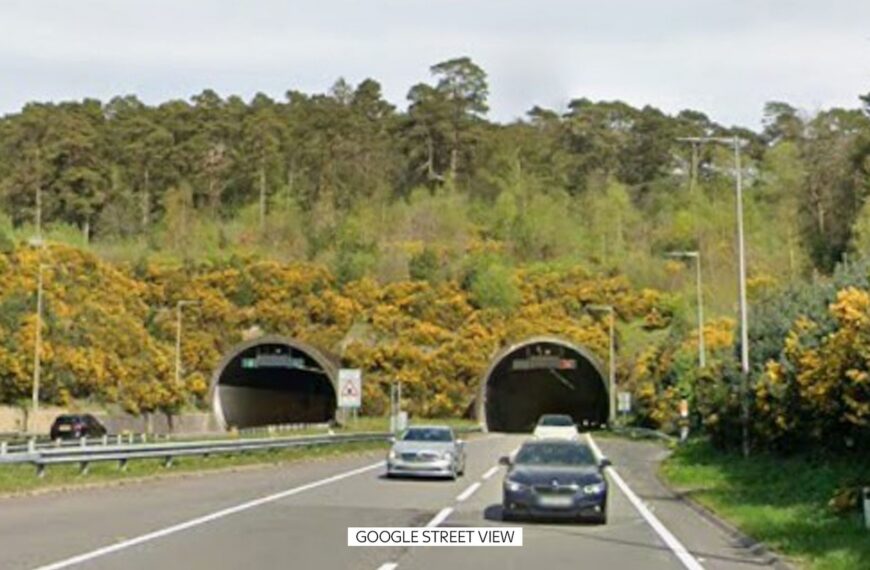 Girl, 7, and woman die in crash in Hampshire