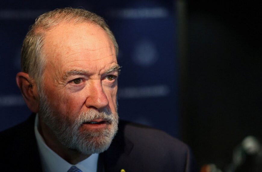 US ambassador Mike Huckabee sparks backlash from Arab nations with Israel remarks