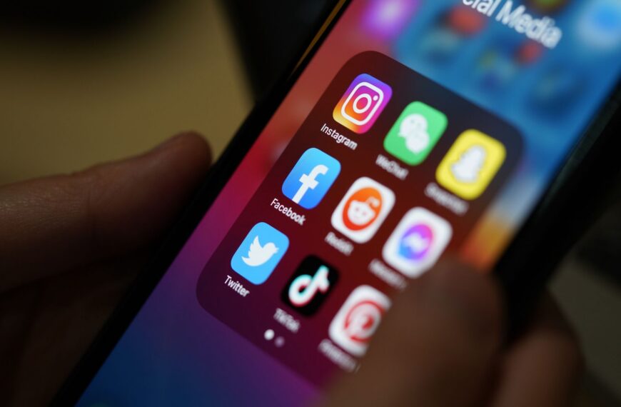 Government announces sweeping ‘crackdown’ on social media firms