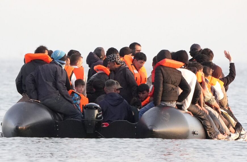 People advertising illegal smuggling routes into UK to face five-year prison sentences