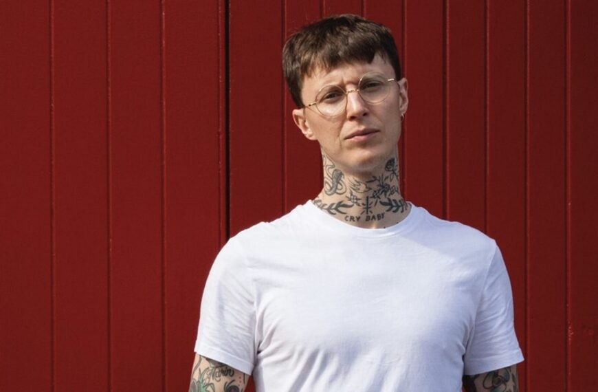 ‘I’m a sommelier – here’s my supermarket tip and why you’re really asked to taste the wine’