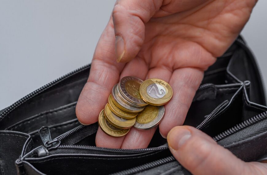 One part of Universal Credit slashed by more than £200 – but almost four million homes to get boost