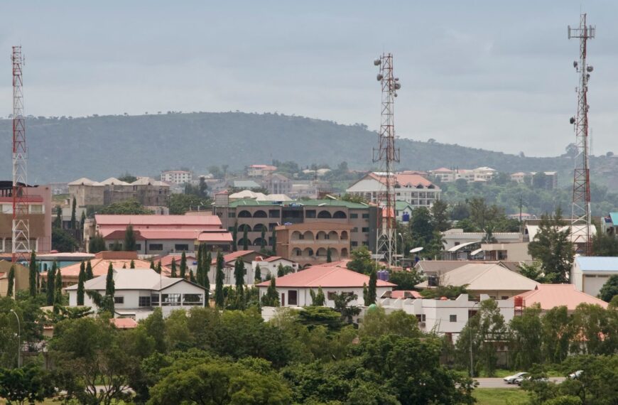 More than 30 killed as gunmen attack communities in northern Nigeria