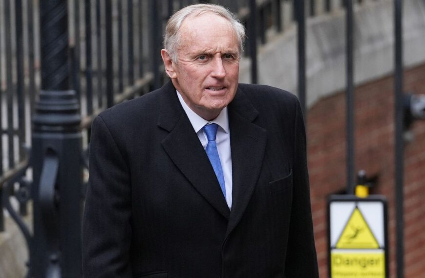 Daily Mail editor Paul Dacre clashes with lawyer as he describes ‘rage’ over allegations