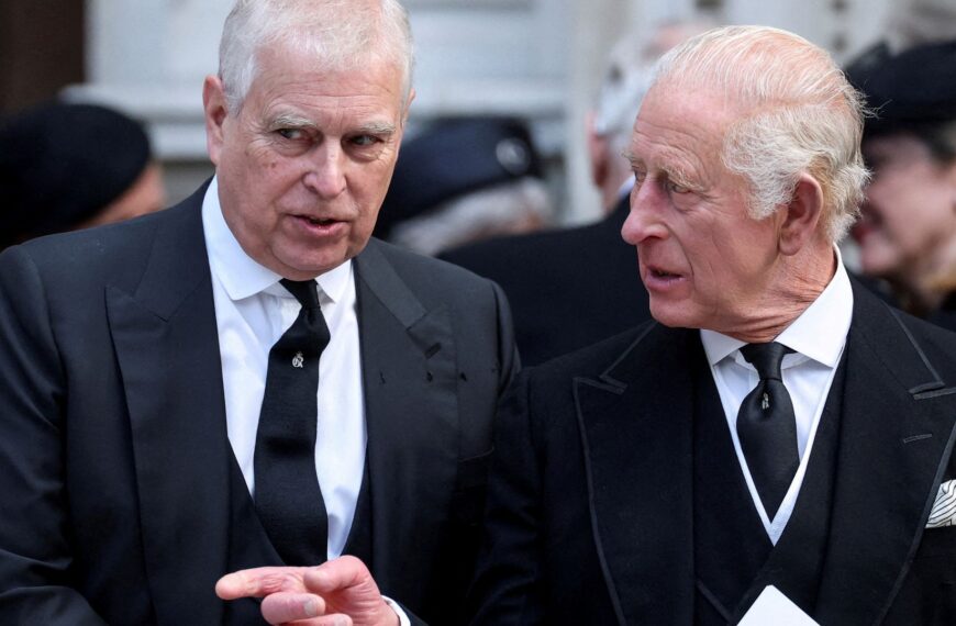 Majority of people think the King should encourage Andrew to testify about Epstein – poll