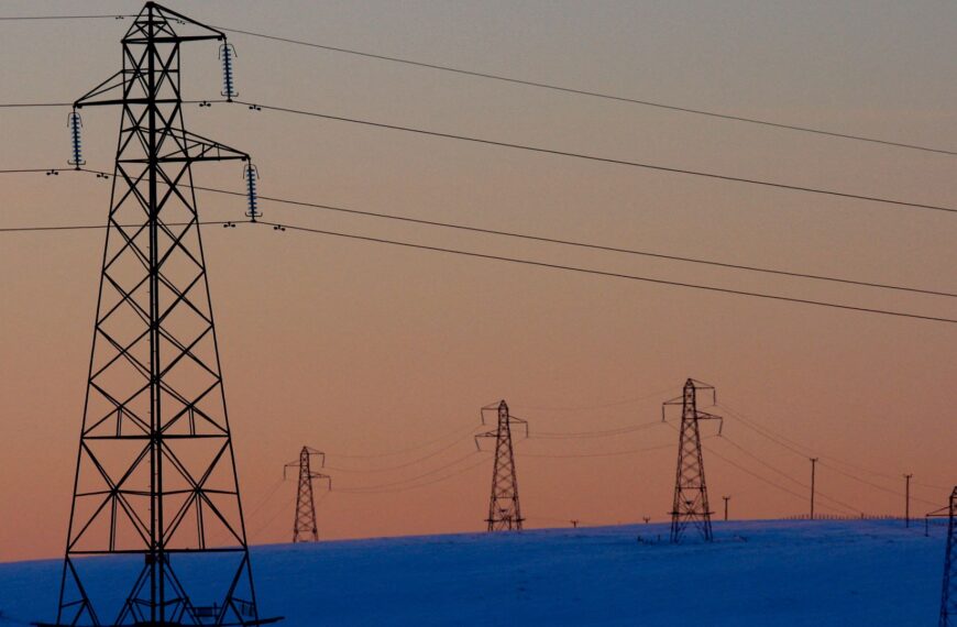 Big fall in household energy bills predicted from April