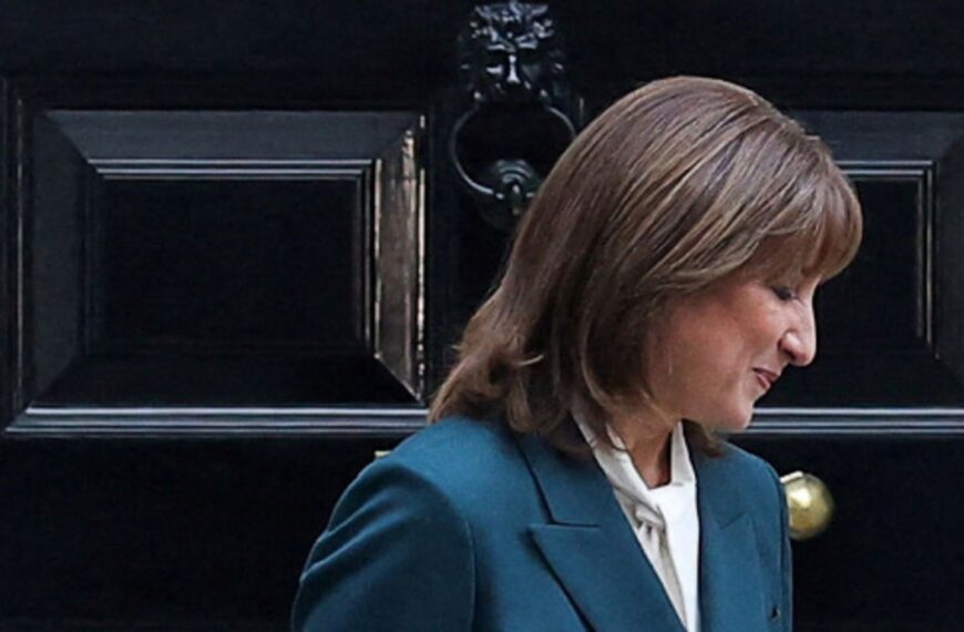 Record-breaking budget surplus as government’s tax income rises