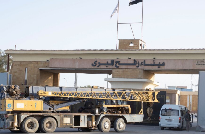 Rafah border to reopen to allow limited crossings between Gaza and Egypt
