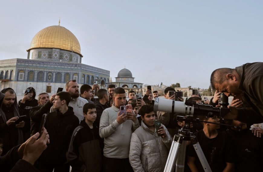 How is the start of Ramadan determined – and does it begin in the UK today?