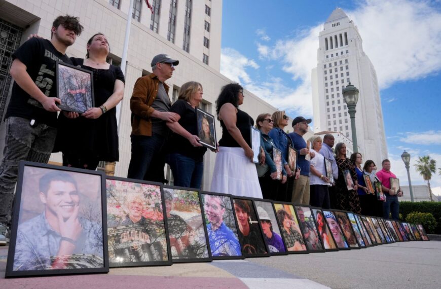 Is this social media’s ‘tobacco’ moment?