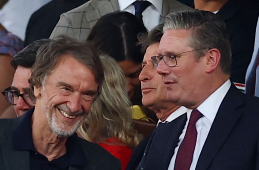 Starmer calls for apology from Man Utd co-owner after ‘offensive’ remarks to Sky News