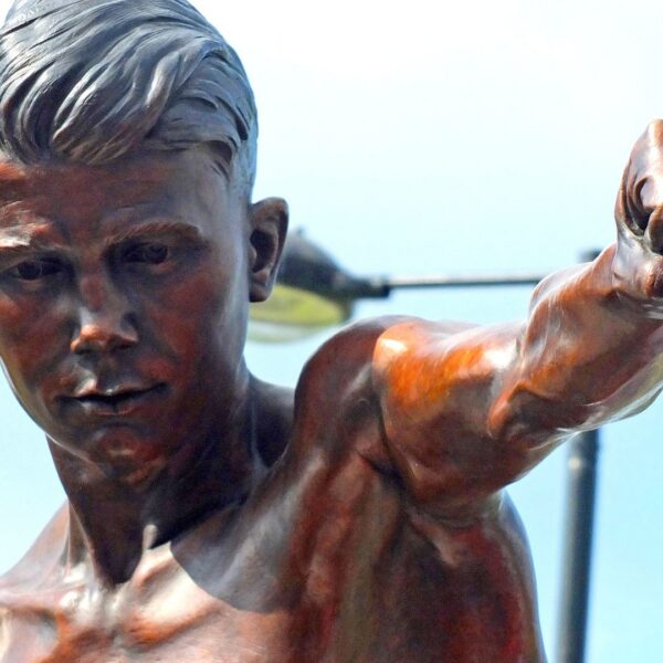 Masked thieves steal statue of local hero boxer from London park using three-wheel bike and hi-vis jacket