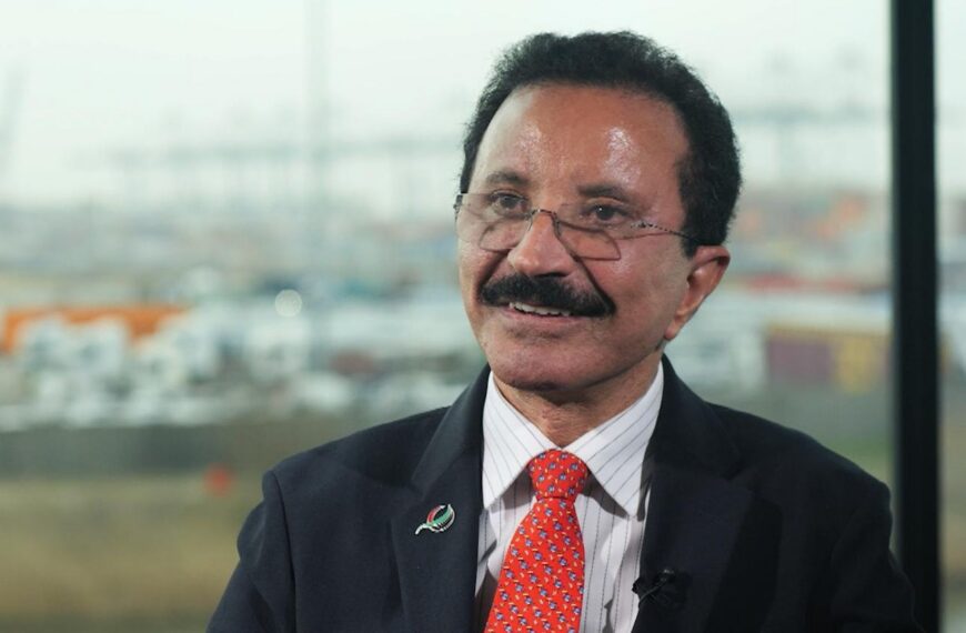DP World boss leaves ports and P&O owner amid questions over Epstein links