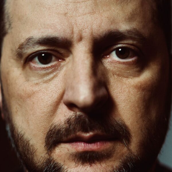 Ukraine’s Volodymyr Zelenskyy tells Sky News he’s ready to meet Putin for peace talks but won’t give up territory