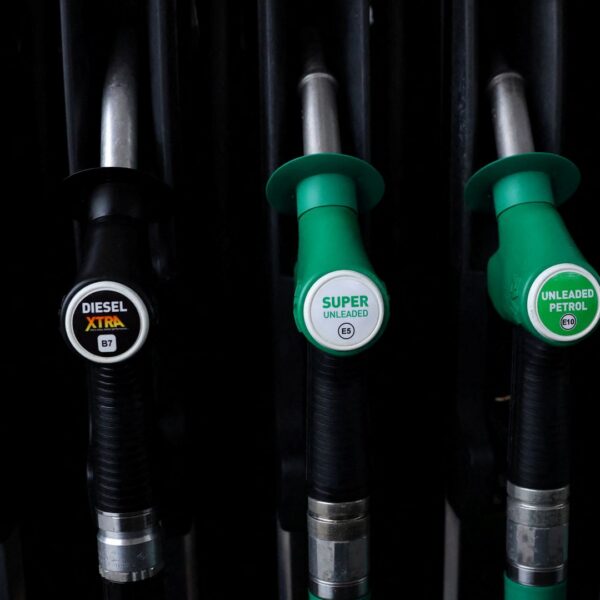 Economy grows by 0.2% but outlook clouded by war-linked inflation threat