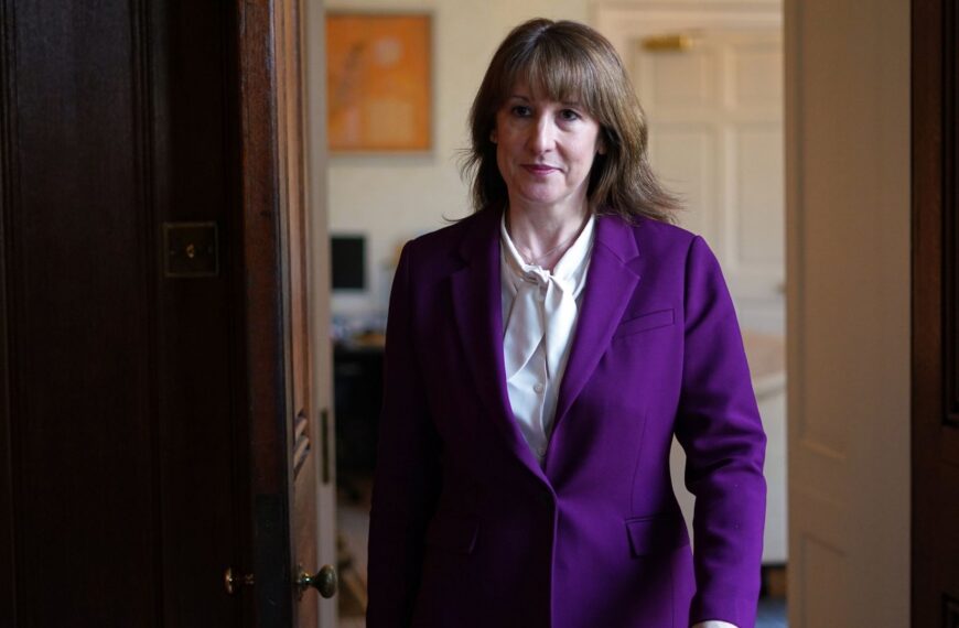 ‘Deeper’ ties to Europe and AI the best ways to boost economic growth, chancellor to say