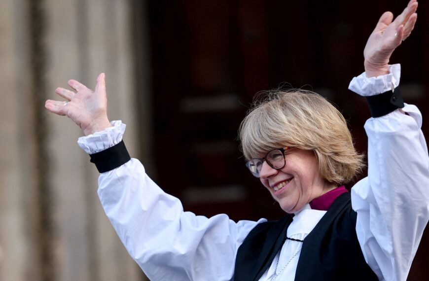 First female Archbishop of Canterbury to be enthroned in ‘unimaginable’ moment