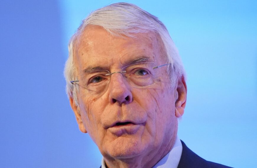 Major attacks Trump on Iran and Starmer’s ‘tiptoeing’ approach to president