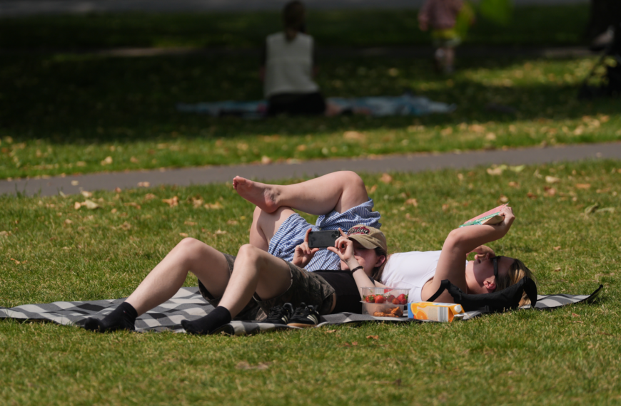 Britain could see temperatures as high as 20C as spring weather arrives