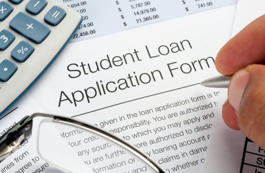 MPs launch investigation into student loans system