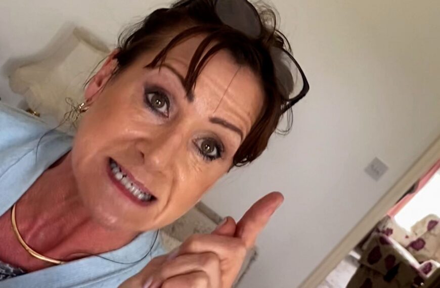 Commons Speaker Sir Lindsay Hoyle demands justice for family of defrauded pensioner Joan Green