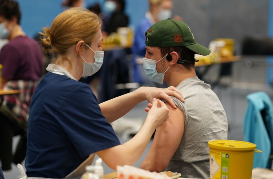 Meningitis B vaccines offered to more school children – as cases fall
